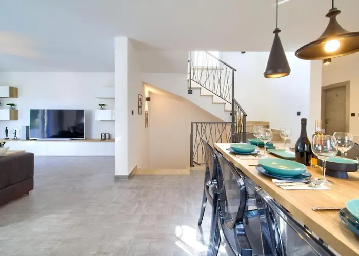 Valle By Guide Villa